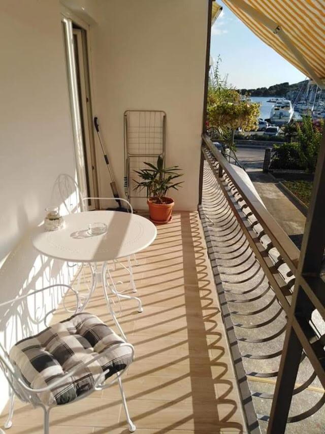 Sunny Day Apartments Tribalj Exterior foto