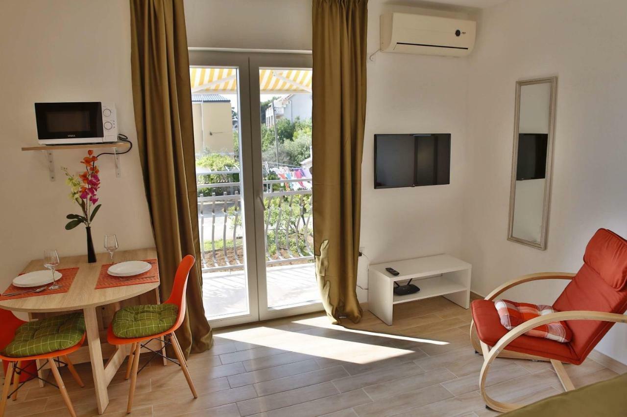 Sunny Day Apartments Tribalj Exterior foto